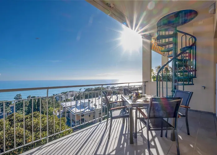 Terrazza Sul Mare 아파트 *